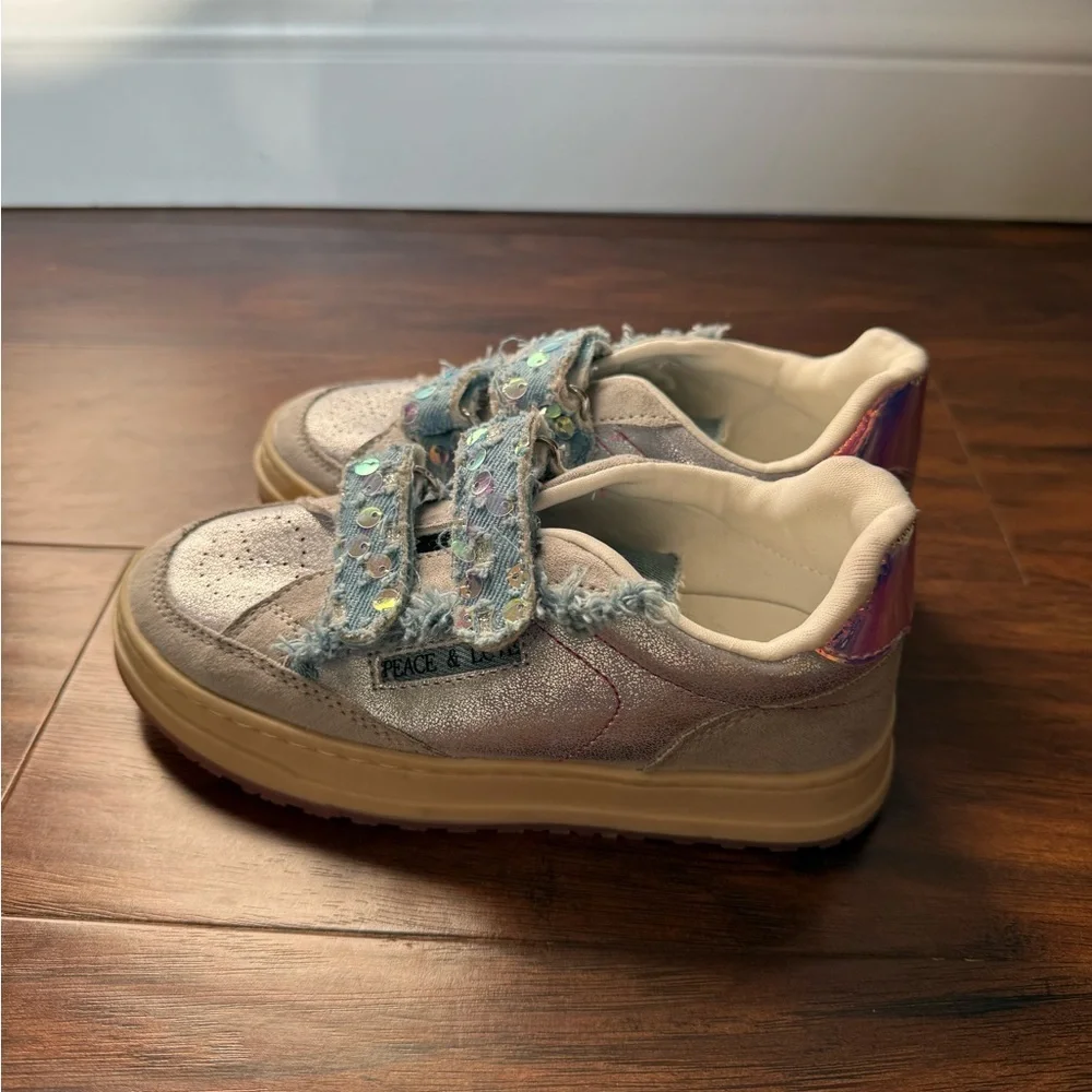 NWOT Steve Madden Kids Dream Sneakers - Silver and Pink-Size 11
